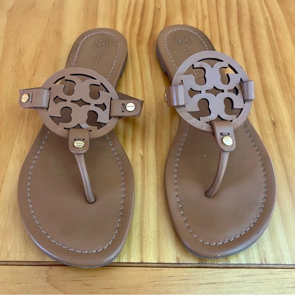 AUTHENTIC TORY BURCH TAN LEATHER MILLER SANDALS - Picture 3 of 15